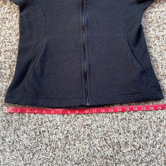 Women’s Patagonia Synchilla Black Zip Up Sweater Size M - Picture 7 of 8